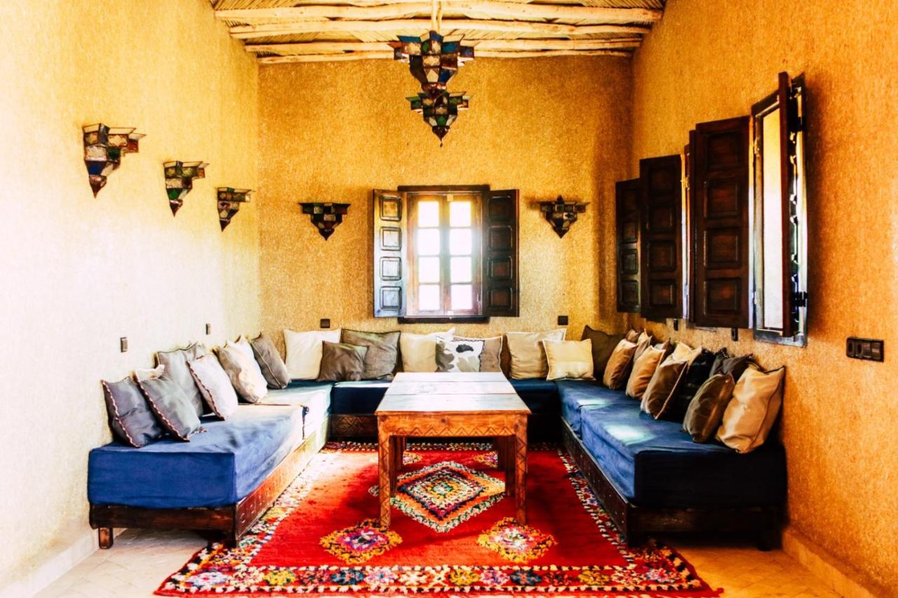 Riad Caravasar Merzouga Esterno foto