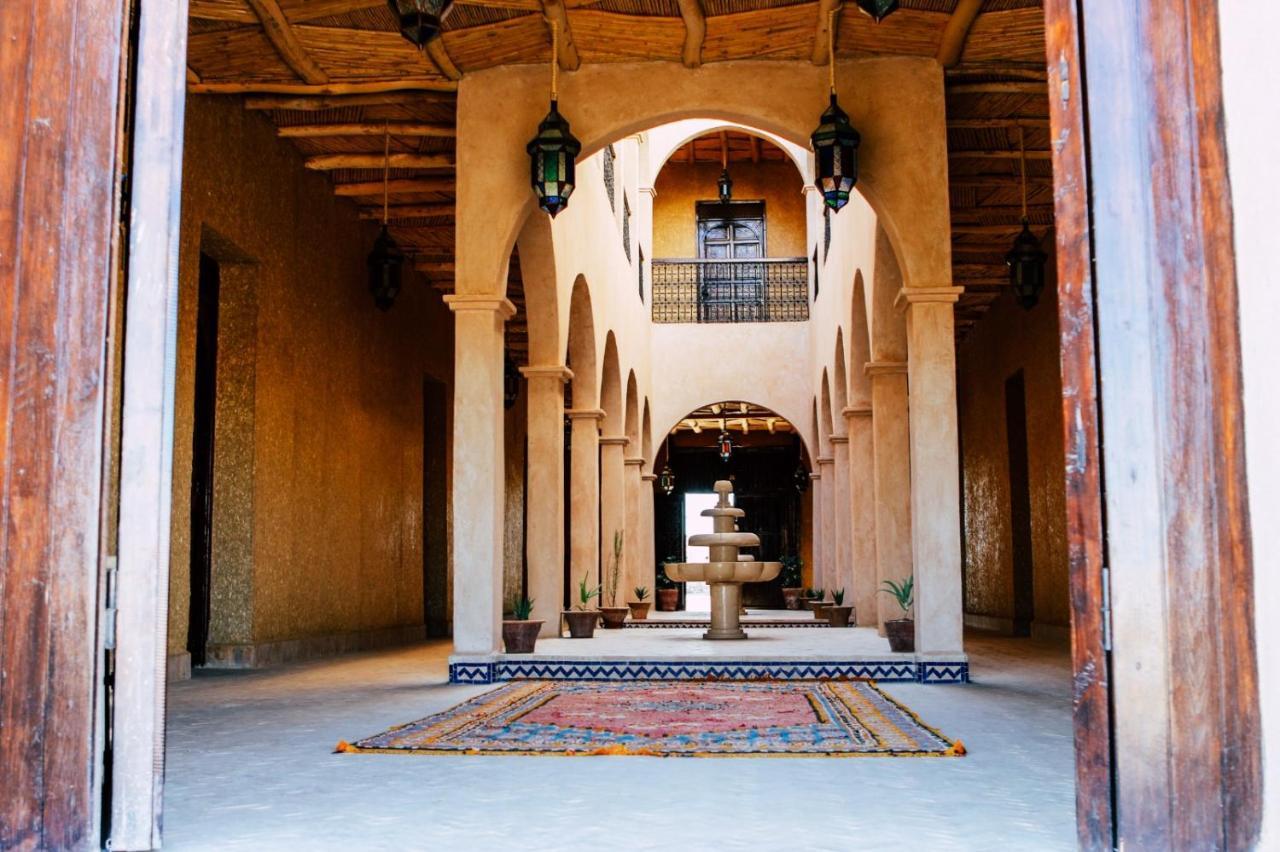 Riad Caravasar Merzouga Esterno foto