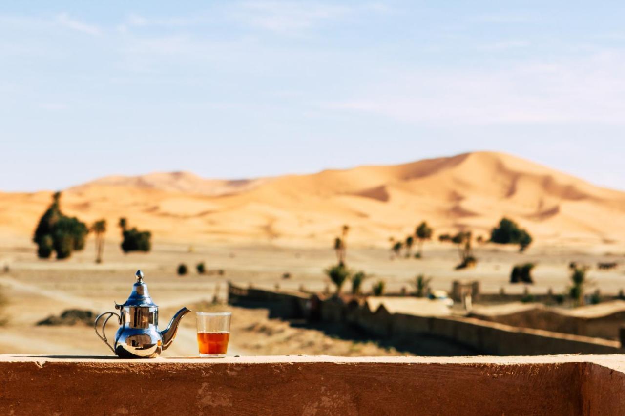 Riad Caravasar Merzouga Esterno foto