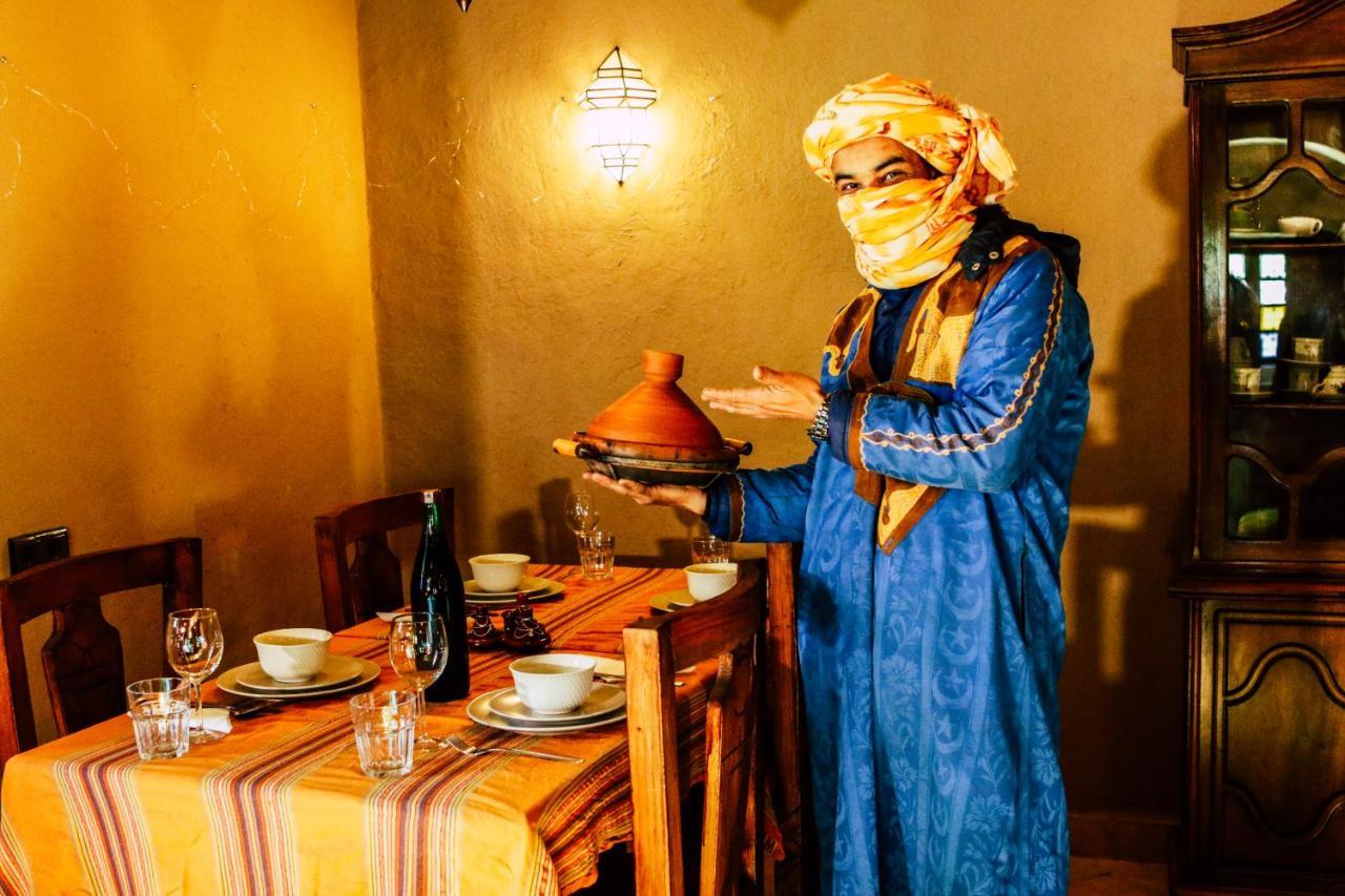 Riad Caravasar Merzouga Esterno foto