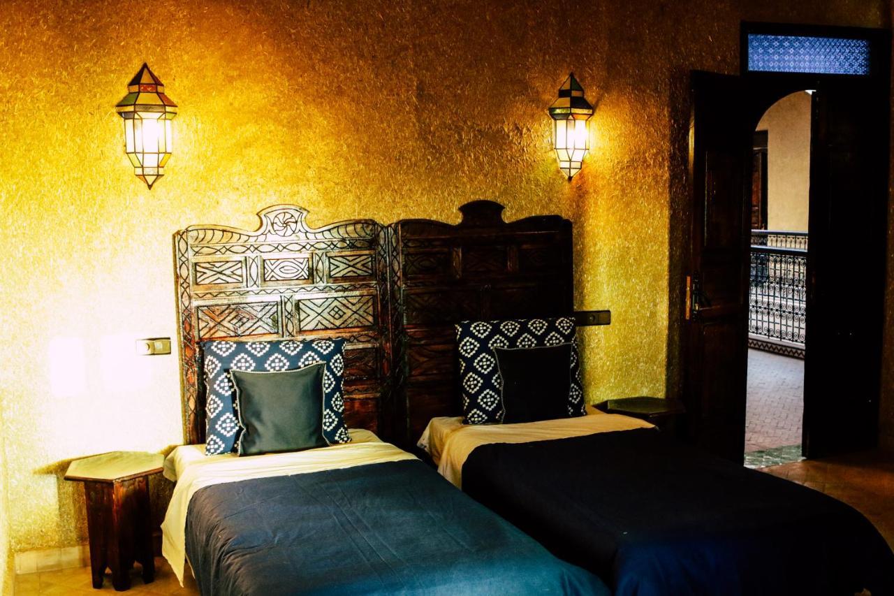 Riad Caravasar Merzouga Esterno foto