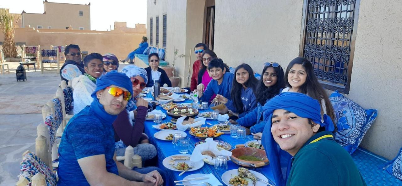 Riad Caravasar Merzouga Esterno foto
