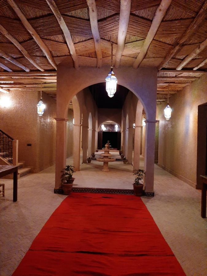 Riad Caravasar Merzouga Esterno foto