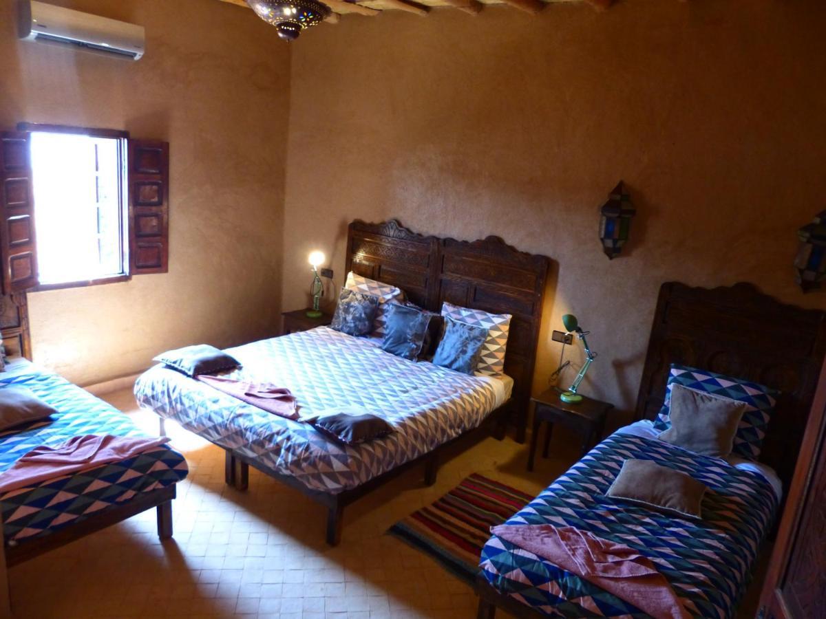 Riad Caravasar Merzouga Esterno foto