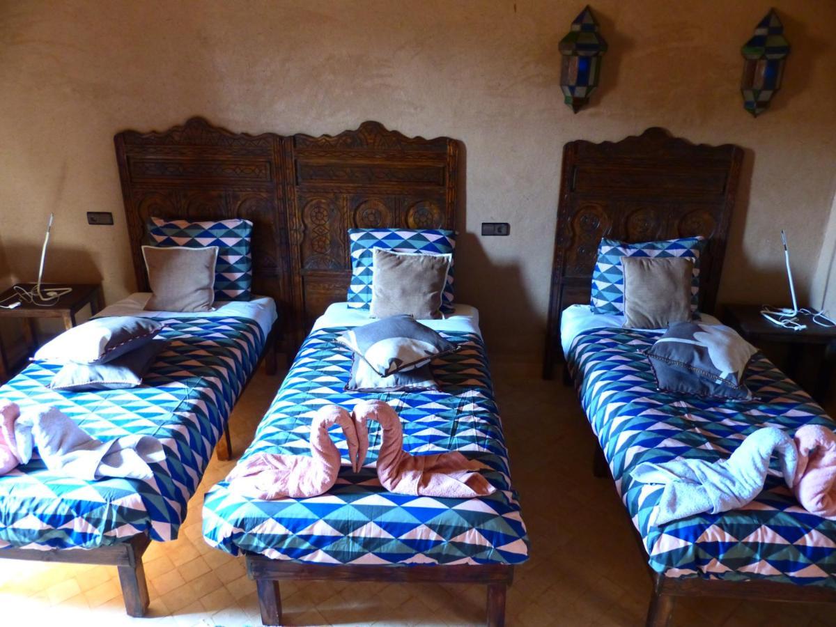 Riad Caravasar Merzouga Esterno foto