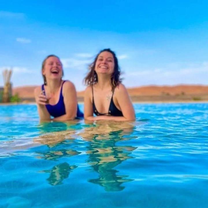 Riad Caravasar Merzouga Esterno foto